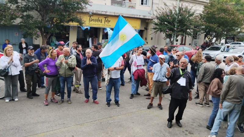 Olavarra tambin respondi en apoyo a los jubilados